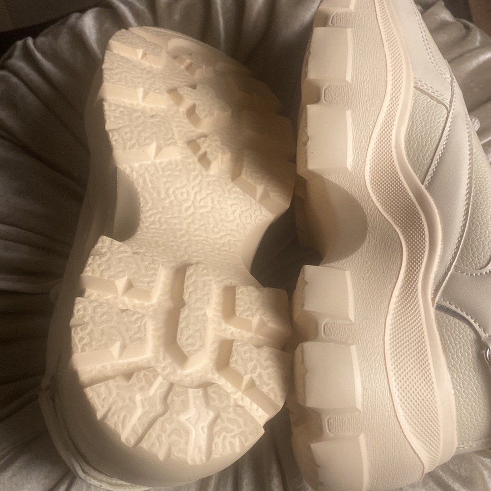 🎀 Berness pale Pink Sneakers Size 6 Chunky Platform - Never Worn - Picture 8 of 8